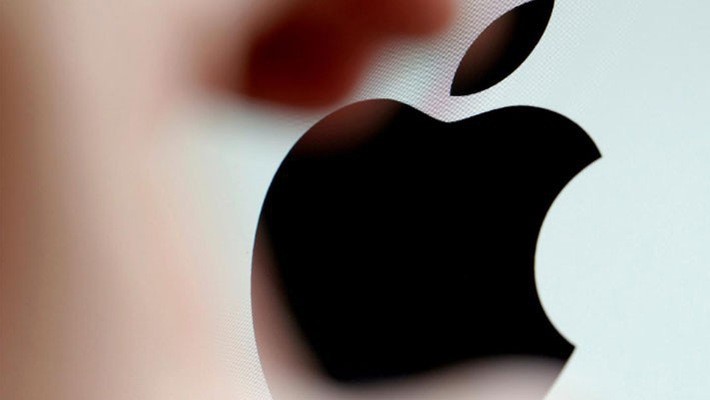 Apple hiện có giá trị vốn hóa 909 tỷ USD - Ảnh: Reuters.