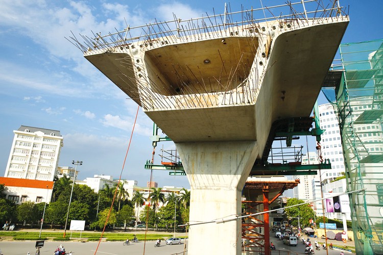 Chi đầu tư phát triển trong cơ cấu chi ngân sách tăng chậm. Ảnh: Lê Tiên