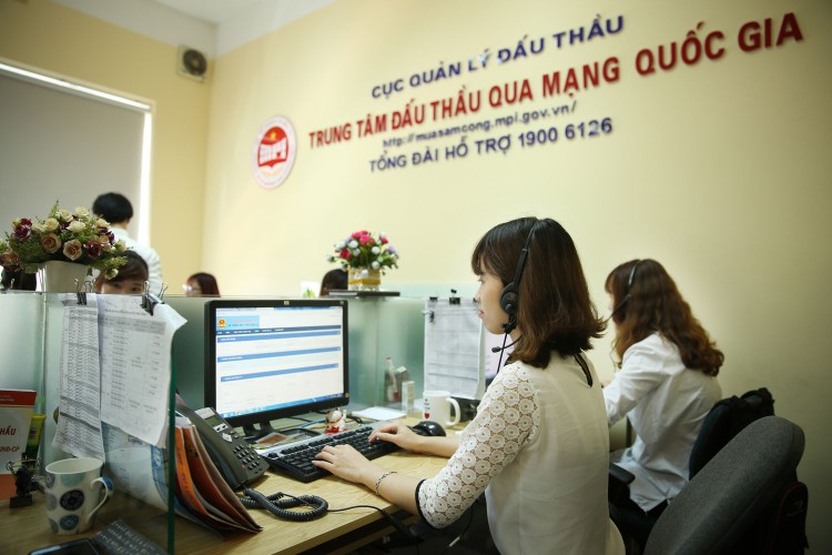 Hệ thống mạng đấu thầu quốc gia sẽ tự động trích xuất các thông tin liên quan đến gói thầu và tổng hợp kết quả đánh giá từ các mẫu đánh giá. Ảnh: Lê Tiên