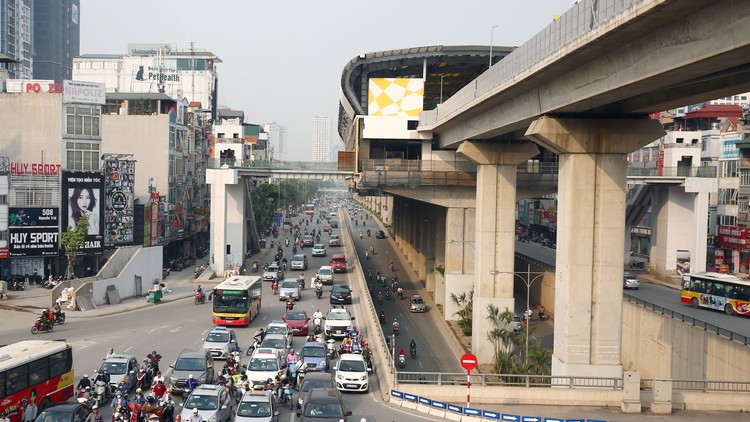 Đã đến thời điểm Việt Nam có thể vay một cách có chọn lọc đi liền với sử dụng vốn vay hiệu quả hơn. Ảnh: Lê Tiên