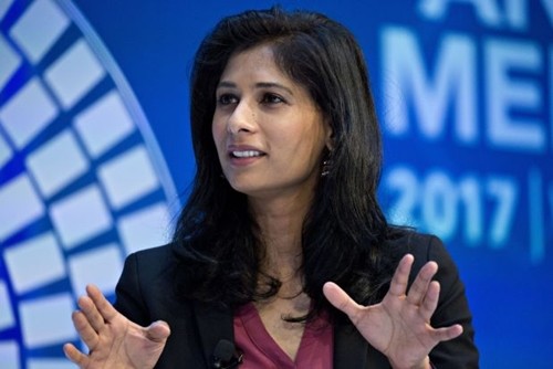 Gita Gopinath - nữkinh tế trưởng đầu tiên của IMF. Ảnh:WSJ