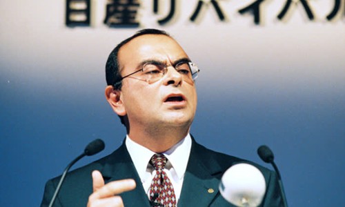 Ông Carlos Ghosn thời điểm mới đến Nissan. Ảnh:Nikkei