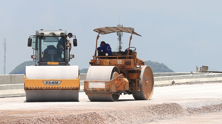 Công ty CP Vật tư thiết bị và Xây dựng công trình 624 từng trúng một số gói thầu thi công xây dựng đường, cầu… có giá trị hàng chục tỷ đồng. Ảnh: Tiên Giang