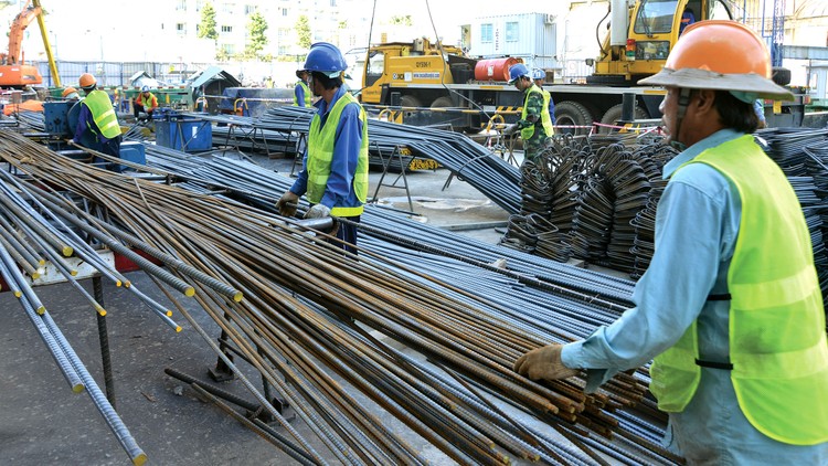 Giá thép đã tăng trung bình 10% so với thời điểm trước Tết. Ảnh: Quang Tuấn