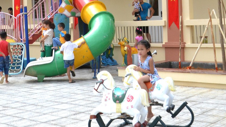 Công ty TNHH Tấn Phú An bị cấm tham gia đấu thầu vì gian lận trong HSDT Gói thầu Xây lắp thuộc Dự án Nhà lớp học 2 tầng 8 phòng, nhà lớp học 2 tầng 4 phòng, sân vườn của Trường Mầm non Hội Hợp A . Ảnh: Nguyễn Quyền