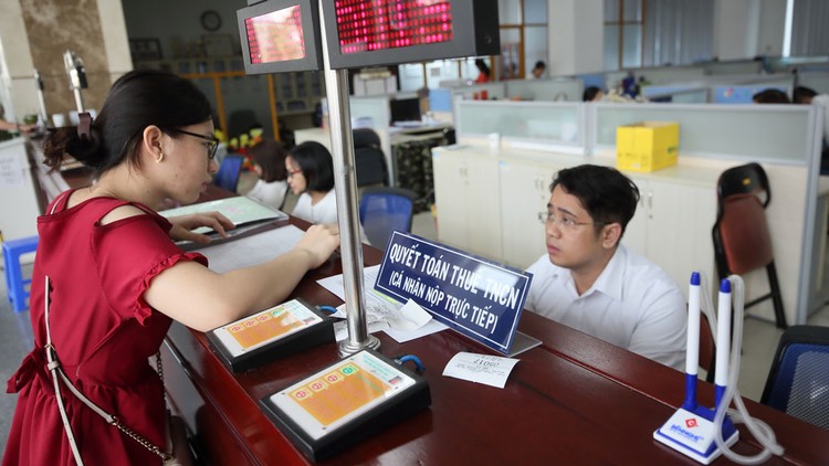 Các cơ quan thanh, kiểm tra thuế cũng cần đặt mình vào vị trí doanh nghiệp, hộ kinh doanh để hiểu được điều kiện và khó khăn của họ. Ảnh: Minh Khuê