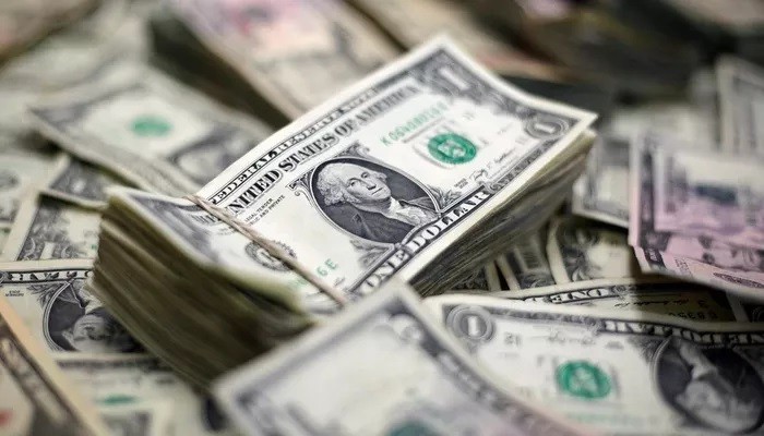 Đồng USD đã và đang là đồng tiền dự trữ số 1 thế giới - Ảnh: Reuters.