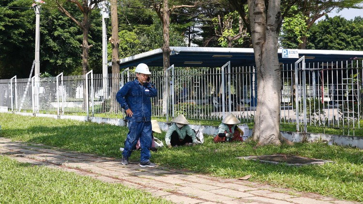 Giá trúng thầu tại Gói thầu Thi công xây dựng thuộc Dự án Xây dựng hàng rào cổng phụ Công viên Lịch sử - Văn hóa dân tộc TP.HCM là hơn 107 tỷ đồng. Ảnh minh họa