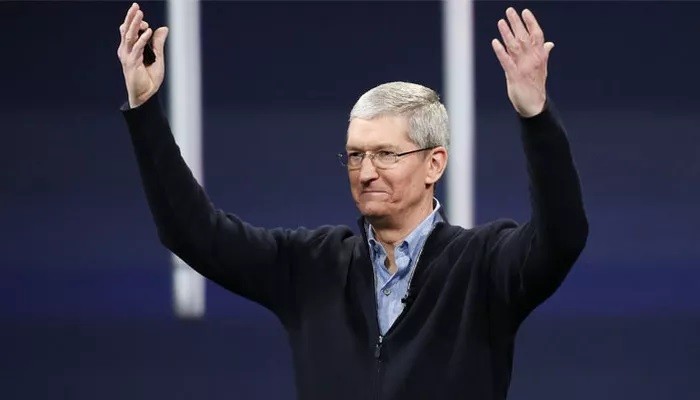 Tổng giám đốc (CEO) Tim Cook của Apple - Ảnh: Fortune