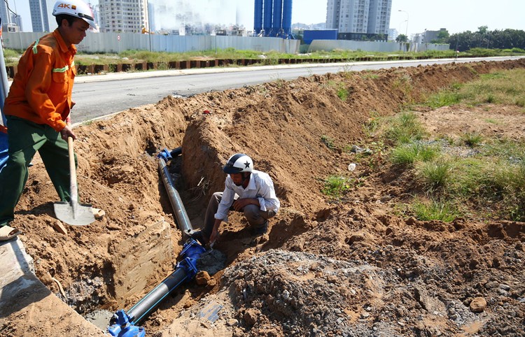 Theo kết quả kiểm toán, một số dự án đầu tư công tại Hà Nội đã phát sinh chi phí nhưng phải dừng, hoãn dẫn đến tình trạng lãng phí vốn, đầu tư không hiệu quả. Ảnh minh họa: Lê Tiên