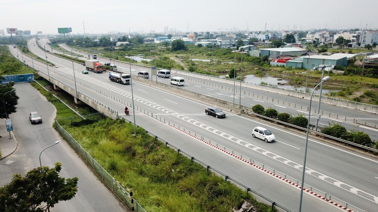 Việc ban hành Luật PPP sẽ tạo điều kiện triển khai dự án hạ tầng minh bạch và thuận lợi hơn. Ảnh: Lê Tiên