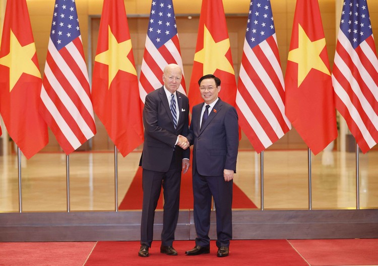 Chủ tịch Quốc hội Vương Đình Huệ và Tổng thống Hợp chúng quốc Hoa Kỳ Joseph R. Biden tại Buổi hội kiến chiều ngày 11/9/2023 tại Hà Nội