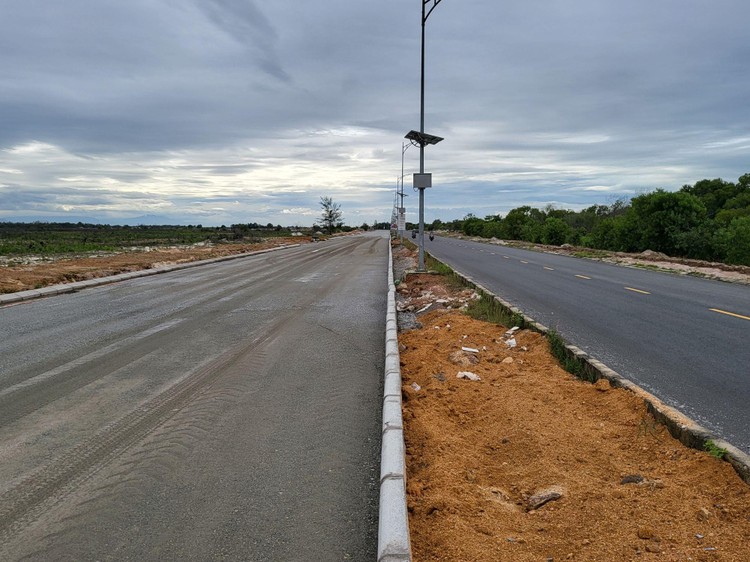 Dự án đường Võ Chí Công đi qua huyện Thăng Bình, tỉnh Quảng Nam. Ảnh: Hà Minh