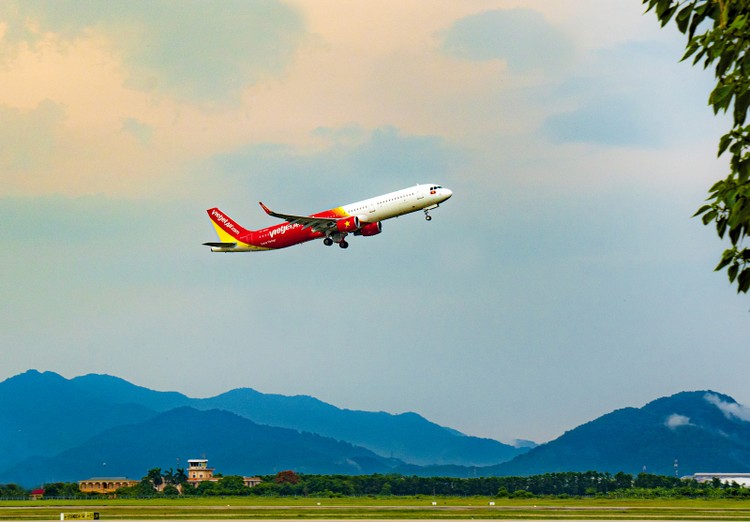 Vietjet mở lại các đường bay thường lệ tới Đà Nẵng