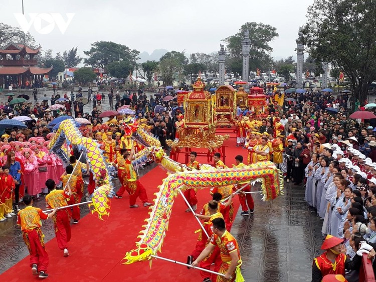 Lễ hội đền Cửa Ông