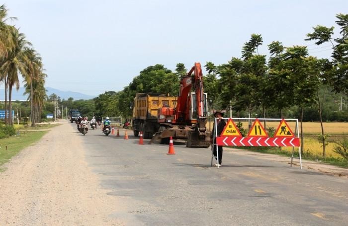 Quốc lộ 27 là tuyến giao thông nối Ninh Thuận và khu vực duyên hải Nam Trung Bộ với các tỉnh khu vực nam Tây Nguyên với có tổng chiều dài toàn tuyến 290km