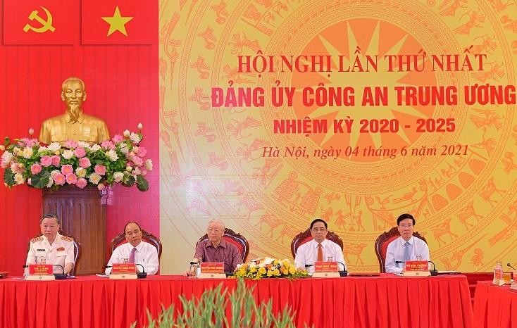 Tổng Bí thư Nguyễn Phú Trọng, Chủ tịch nước Nguyễn Xuân Phúc, Thủ tướng Chính phủ Phạm Minh Chính, Thường trực Ban Bí thư Võ Văn Thưởng dự buổi lễ.