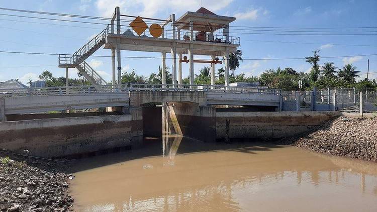 Cả 2 gói thầu xây lắp có giá trị lớn của Dự án cống ngăn mặn tại Bến Tre đều có tỷ lệ giảm giá ấn tượng. Ảnh chỉ mang tính minh họa. Nguồn Internet