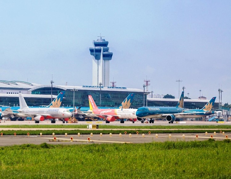 Cung ứng thêm gần 6.000 ghế mỗi ngày trên các đường bay đi, đến sân bay Tân Sơn Nhất dịp Tết Nguyên đán 