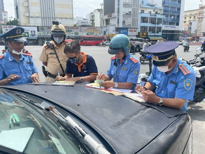 Tăng cường kiểm tra, xử lý các phương tiện vận tải bắt đầu từ tháng 4 tới. Ảnh minh họa