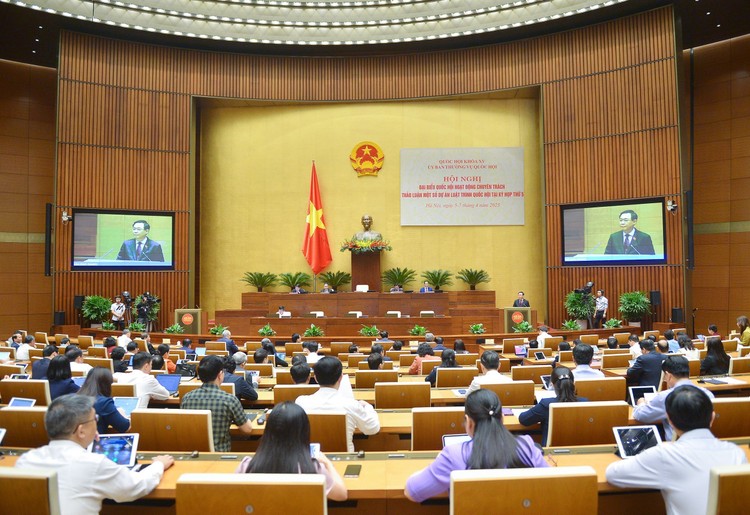 Hội nghị đại biểu Quốc hội chuyên trách thảo luận một số nội dung trình Quốc hội tại Kỳ họp thứ 5, Quốc hội khóa XV.