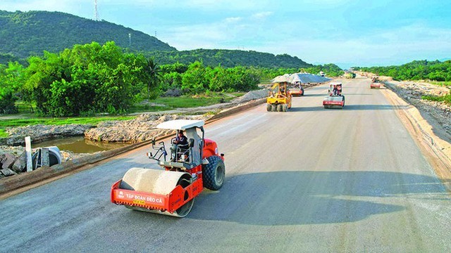 Thí điểm thưởng hợp đồng gói thầu xây lắp dự án giao thông