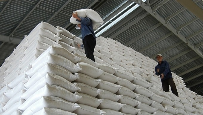 Năm nay, biến động tăng giá gạo trên thị trường quá cao khiến nhà thầu “trở tay không kịp”. Ảnh chỉ mang tính minh họa