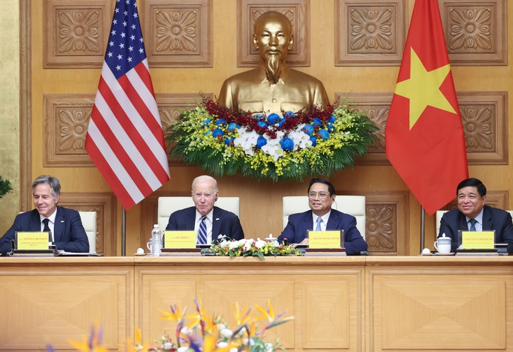 Thủ tướng Phạm Minh Chính và Tổng thống Joe Biden tại Hội nghị cấp cao Việt Nam-Hoa Kỳ về Đầu tư và Đổi mới sáng tạo. Ảnh: VGP