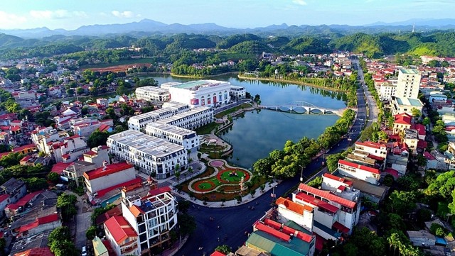 Công nhận thành phố Yên Bái là đô thị loại II trực thuộc tỉnh Yên Bái.