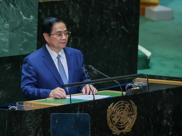 Thủ tướng Chính phủ Phạm Minh Chính phát biểu tại Phiên thảo luận chung Cấp cao Đại hội đồng Liên hợp quốc khóa 78 - Ảnh: VGP