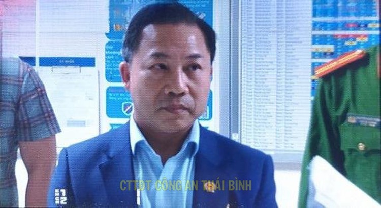 Cơ quan Cảnh sát điều tra Công an tỉnh công bố các Quyết định và Lệnh đối với Lưu Bình Nhưỡng. Ảnh: Công an Thái Bình