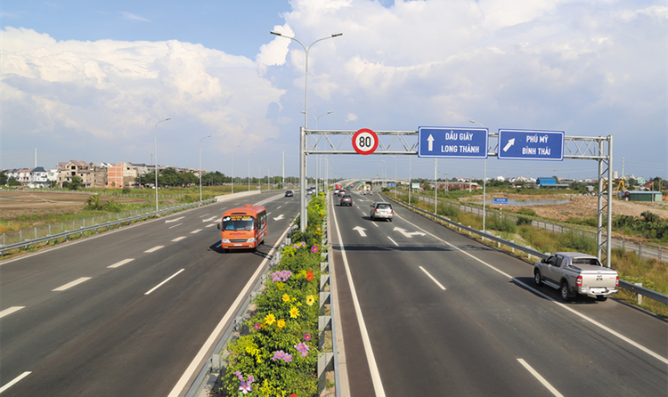Phó Thủ tướng Trần Hồng Hà chỉ đạo: Việc mở rộng đoạn Thành phố Hồ Chí Minh - Long Thành thuộc Dự án đường cao tốc TP.HCM - Long Thành - Dầu Giây là vấn đề cấp thiết