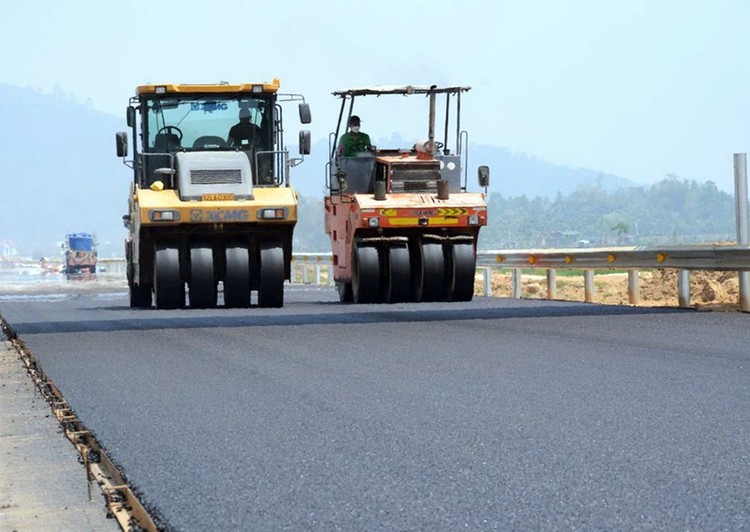 Theo báo cáo của Bộ Tài chính, tỷ lệ giải ngân vốn đầu tư công ước 10 tháng năm 2024 của cả nước chỉ đạt 52,29% kế hoạch Thủ tướng Chính phủ giao