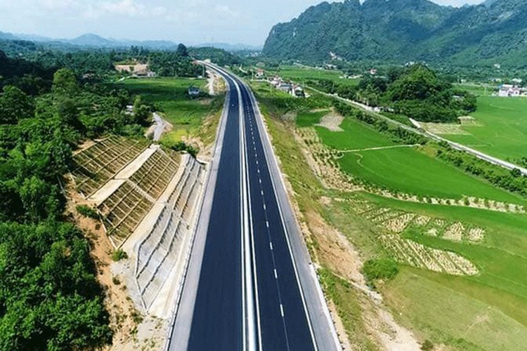 Cao tốc La Sơn - Hòa Liên nối TP Đà Nẵng và tỉnh Thừa Thiên Huế. Ảnh minh họa