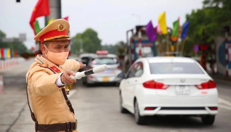 Hà Nội phân luồng giao thông trên Đường 70 phục vụ thi công dự án nước sạch. Ảnh minh họa