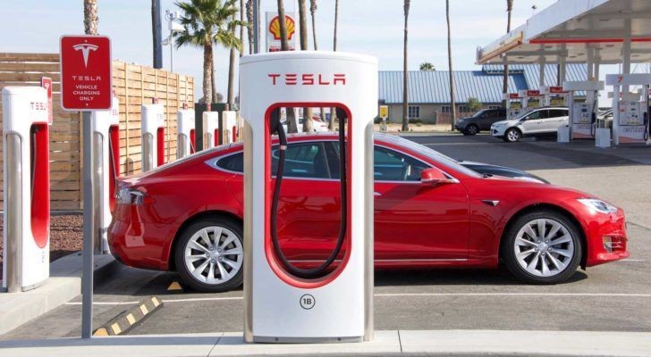 Tesla báo lãi cao nhất từ trước đến nay