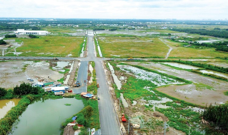 Tính đến 16h ngày 30/1/2021, có 34 dự án có sử dụng đất đã mở hồ sơ đăng ký qua mạng trên Hệ thống mạng đấu thầu quốc gia, trong đó có 22 dự án có 1 nhà đầu tư nộp hồ sơ đăng ký. Ảnh: Lê Tiên