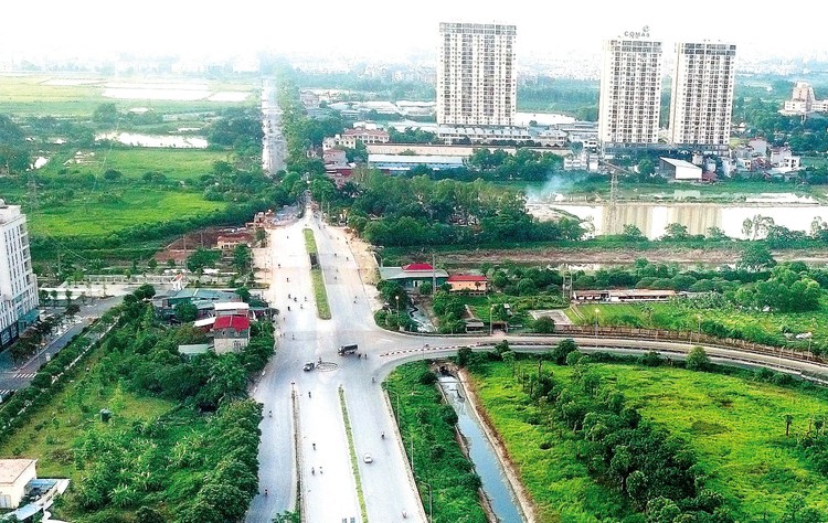 Nguyên nhân khiến nhiều dự án chậm tiến độ là do công tác giải phóng mặt bằng, thủ tục đầu tư, bố trí vốn không kịp thời, do năng lực của chủ đầu tư, ban quản lý dự án và nhà thầu… Ảnh: Lê Tiên