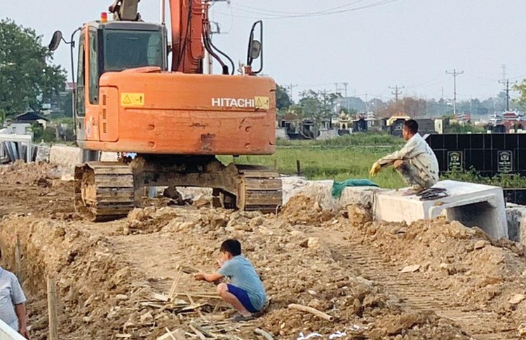 Trong vòng 3 năm gần đây, Công ty TNHH Thuận Hiếu được công bố trúng hơn 50 gói thầu, chủ yếu trên địa bàn tỉnh Đắk Lắk và một vài địa phương lân cận. Ảnh minh họa: Gia Khoa