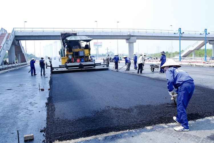 Ngân hàng Phát triển châu Á dự báo tốc độ tăng trưởng năm 2022 của Việt Nam là 6,5% dựa trên nhiều khía cạnh tích cực. Ảnh: Tường Lâm