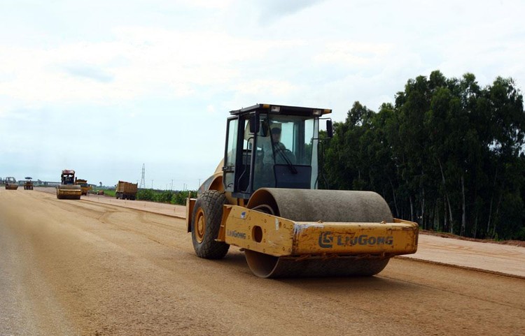 Dự án Đầu tư xây dựng tuyến đường vành đai phía Tây TP. Cần Thơ có chiều dài toàn tuyến 19,2 km, tổng mức đầu tư 3.837,7 tỷ đồng. Ảnh minh họa: Tường Lâm