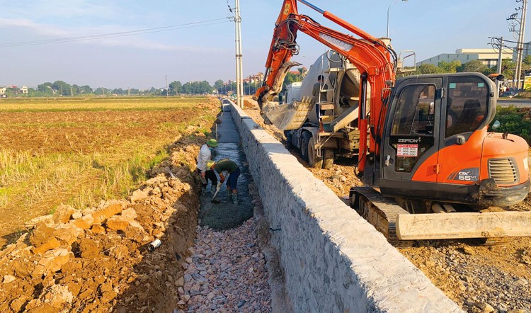 Gói thầu Thi công hạng mục giao thông, thoát nước đoạn Km20+005,3 - Km35+681 thuộc Dự án Nâng cấp, cải tạo đường ĐT 601 có giá gói thầu 118,469 tỷ đồng. Ảnh minh họa: Tiên Giang