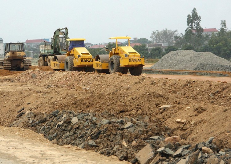 Công ty TNHH Thành Liêm đang thực hiện một số gói thầu xây dựng đường giao thông quy mô lớn tại Bình Phước. Ảnh minh họa: Song Lê