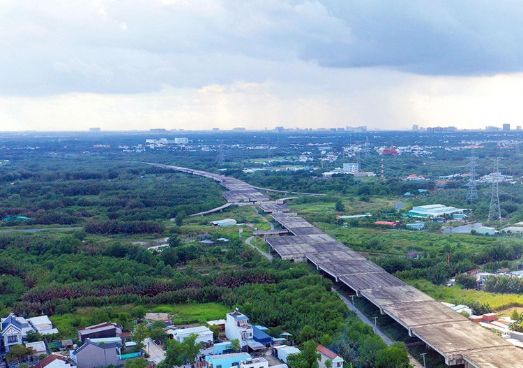 Dự án thành phần 3 Xây dựng đường Vành đai 3 TP.HCM đoạn qua Đồng Nai dài 11,26 km với tổng mức đầu tư sơ bộ khoảng 2.584 tỷ đồng. Ảnh minh họa: Song Lê