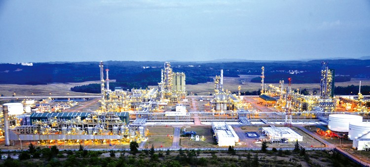 Nhà máy Lọc dầu Dung Quất