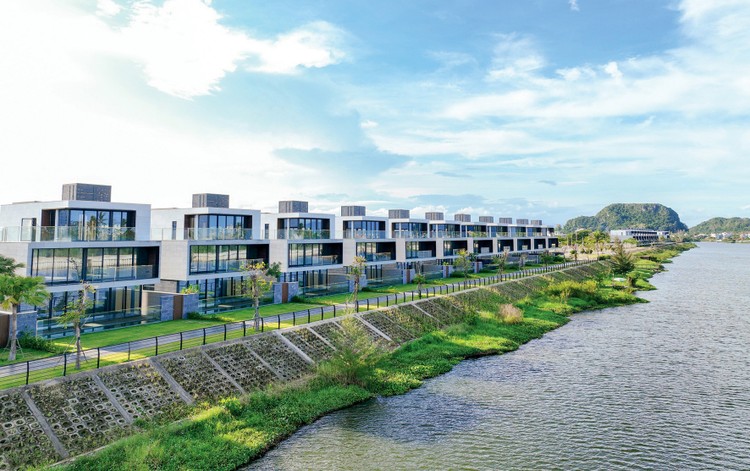 Villa 7 sao One River - tinh hoa độc bản bên dòng sông Cổ Cò do Regal Group đầu tư, phát triển