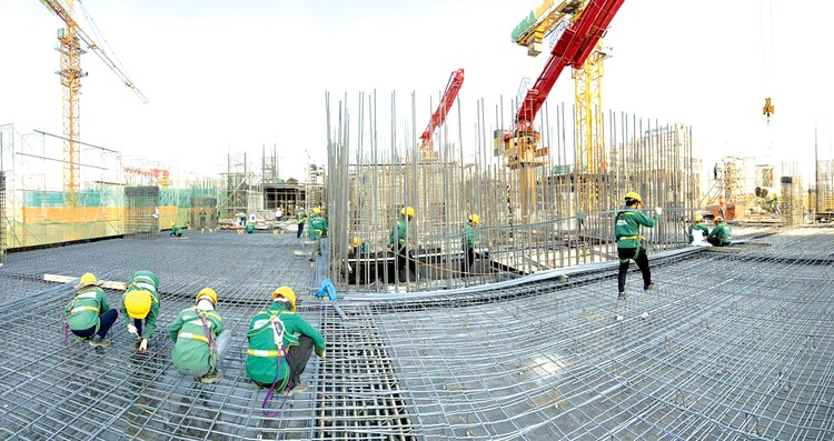 6 tháng đầu năm 2023, lợi nhuận trước thuế của Công ty CP Xây dựng Phục Hưng Holdings đạt hơn 4,58 tỷ đồng, thấp hơn nhiều so với con số 19,4 tỷ đồng nửa đầu năm 2022. Ảnh: NC st