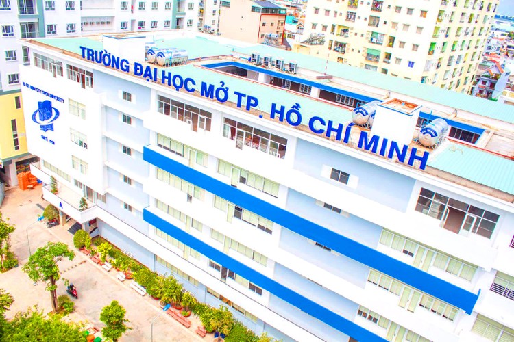 Gói thầu Thuê địa điểm làm cơ sở đào tạo - Trường Đại học Mở TP.HCM hơn 3 năm chưa lựa chọn được nhà thầu. Ảnh: Nhã Chi st