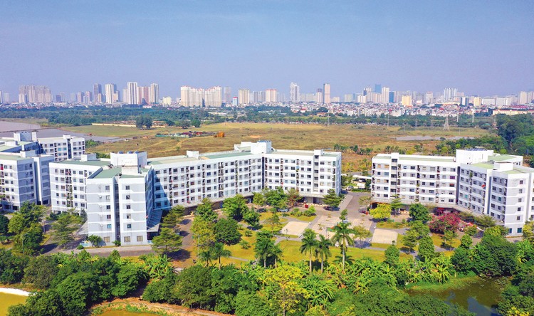 Năm 2024, Thủ tướng Chính phủ giao hoàn thành 130.000 căn hộ nhà ở xã hội. Ảnh: Lê Tiên