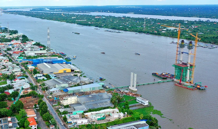 Ủy ban Thường vụ Quốc hội sẽ xem xét, quyết định việc điều chỉnh kế hoạch đầu tư công trung hạn vốn ngân sách trung ương giai đoạn 2021 - 2025. Ảnh: Lê Tiên